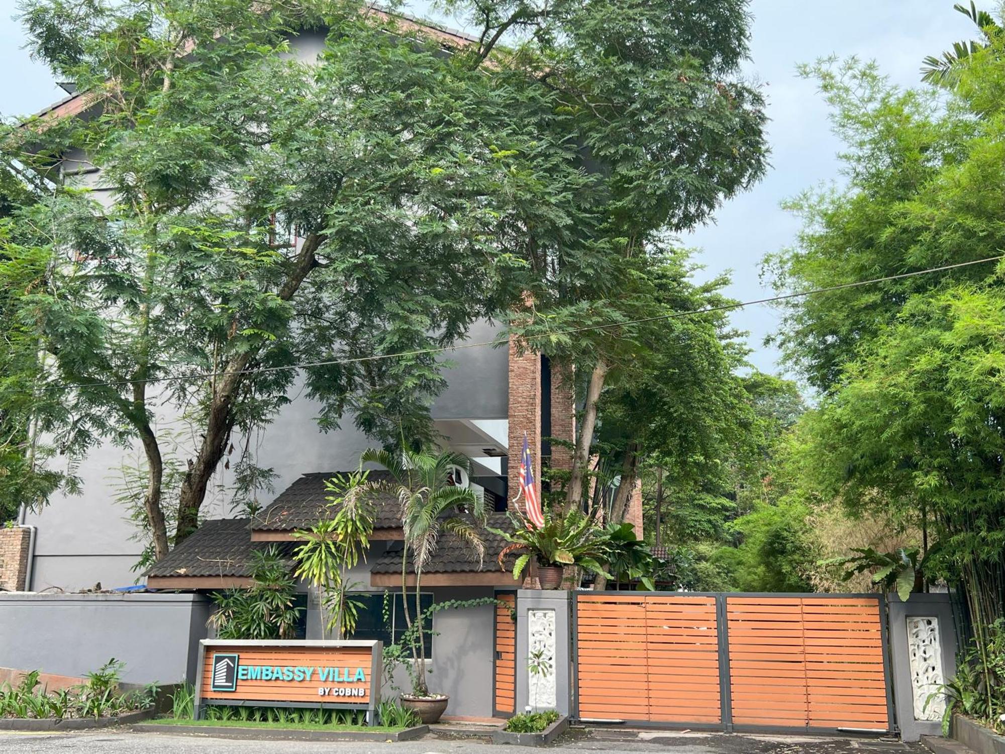 Embassy Villa By Cobnb At Ampang Hilir — Photos 1
